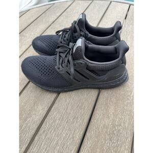 Adidas UltraBoost Limited Mens 9.5 Black Athletic Sneaker Shoes Carbon DNA
